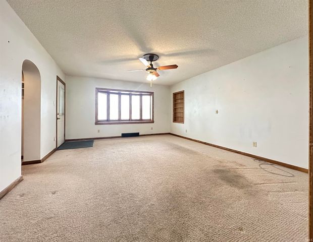 2007 Lower Huntington Road, Fort Wayne, IN 46819