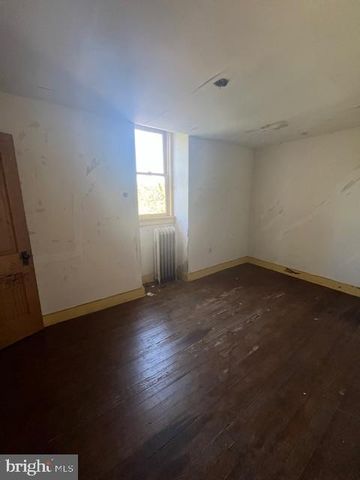 4213 MASSACHUSETTS AVE, Baltimore, MD 21229