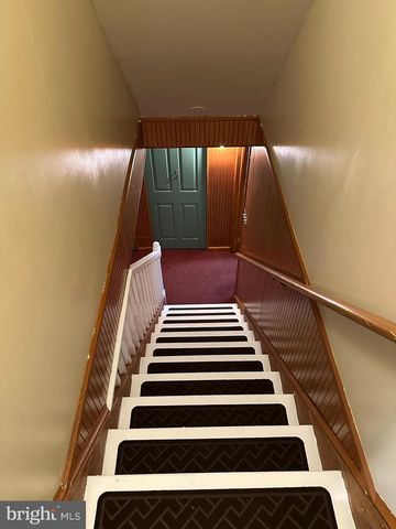 121 JENNIFER WAY, Upper Chichester, PA 19061