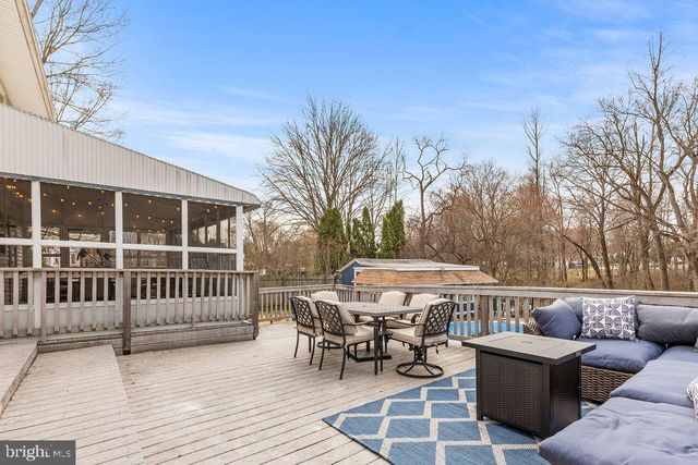 121 JENNIFER WAY, Upper Chichester, PA 19061