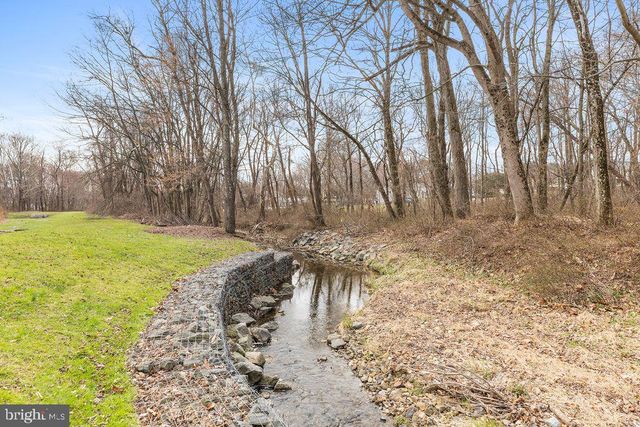 121 JENNIFER WAY, Upper Chichester, PA 19061