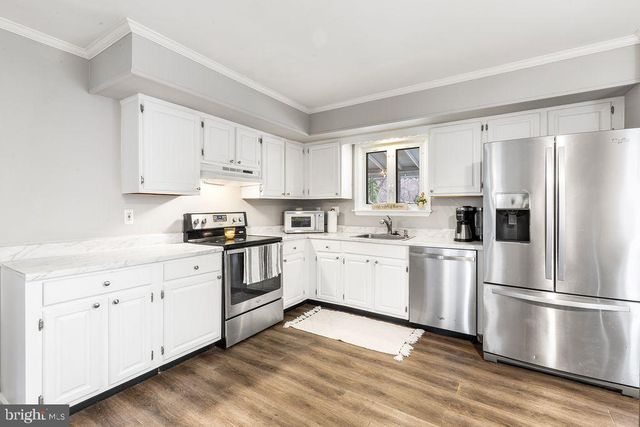 121 JENNIFER WAY, Upper Chichester, PA 19061