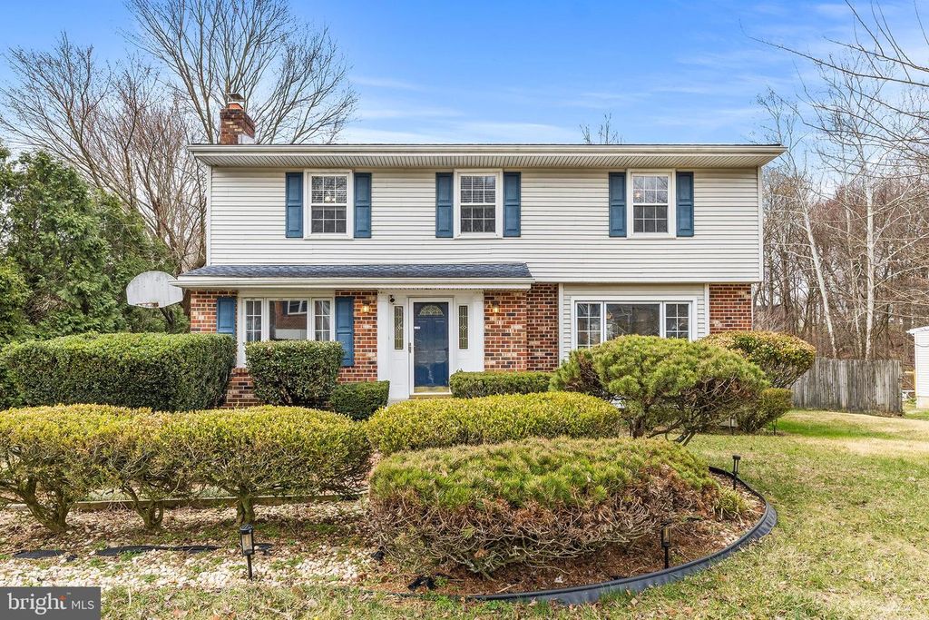 121 JENNIFER WAY, Upper Chichester, PA 19061