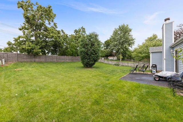 2980 Pineland Court, Aurora, IL 60504
