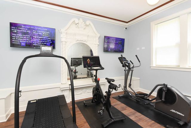 640 W WRIGHTWOOD Avenue 208, Chicago, IL 60614