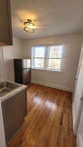 1107 N Avers Avenue 3, Chicago, IL 60651