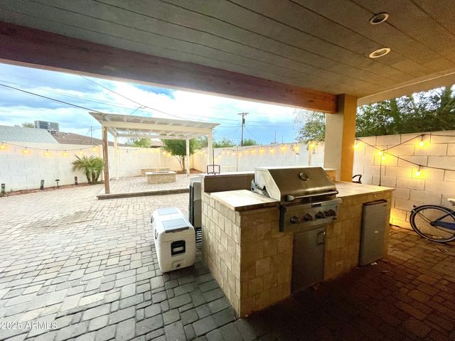 1245 N Oakleaf Drive, Phoenix, AZ 85008