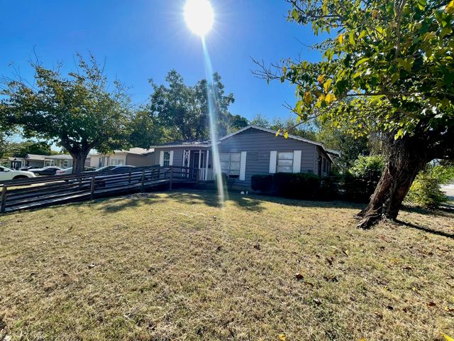 786 Fairwood Drive, Dallas, TX 75232
