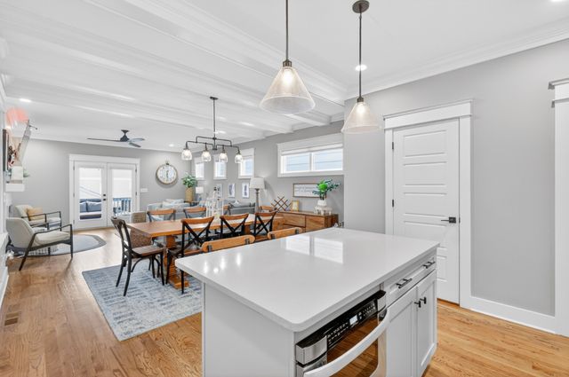 609B 49th Ave, N, Nashville, TN 37209