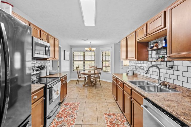 1407 Sydney, Searcy, AR 72143