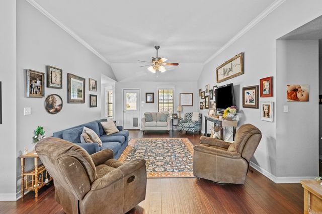 1407 Sydney, Searcy, AR 72143
