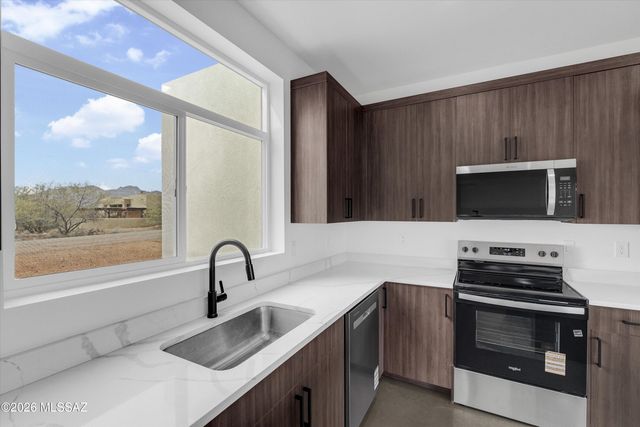 1743 Via Artico, Rio Rico, AZ 85648