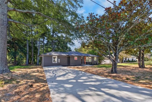 410 Old Stone Road, Villa Rica, GA 30180