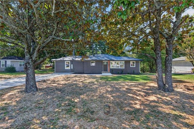 410 Old Stone Road, Villa Rica, GA 30180
