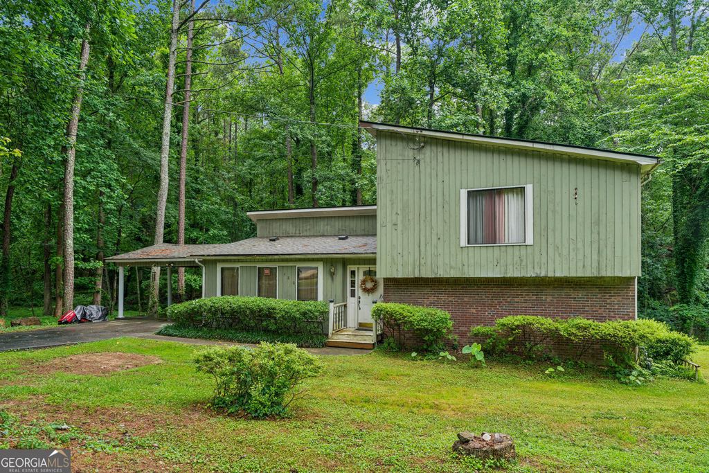480 Pineburr Lane, Stone Mountain, GA 30087