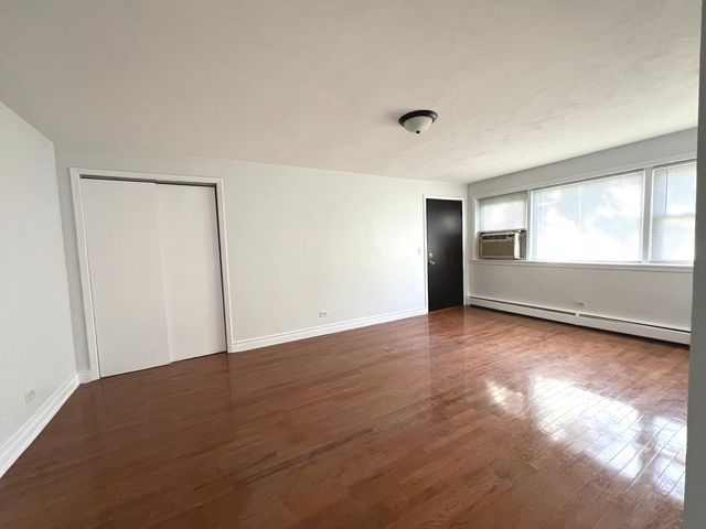 543 GENEVA Avenue 104A, Bellwood, IL 60104