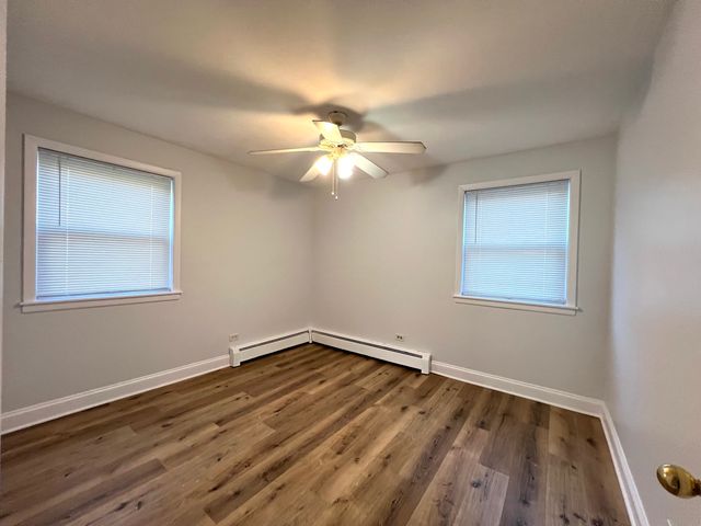 543 GENEVA Avenue 104A, Bellwood, IL 60104