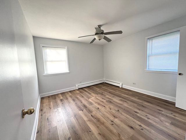 543 GENEVA Avenue 104A, Bellwood, IL 60104