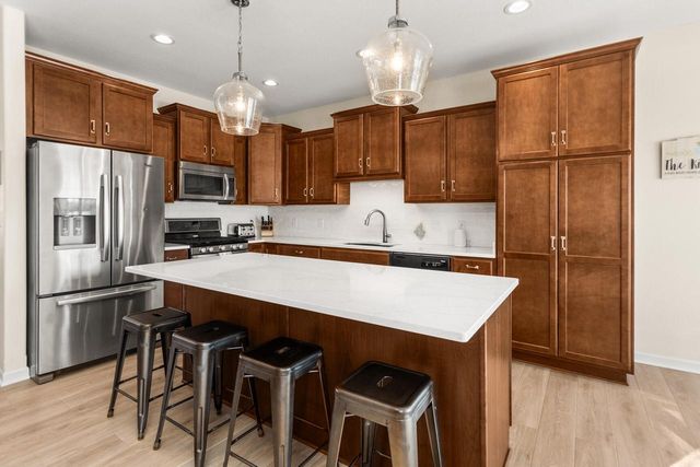 W207N17393 Parkview DRIVE, Jackson, WI 53037