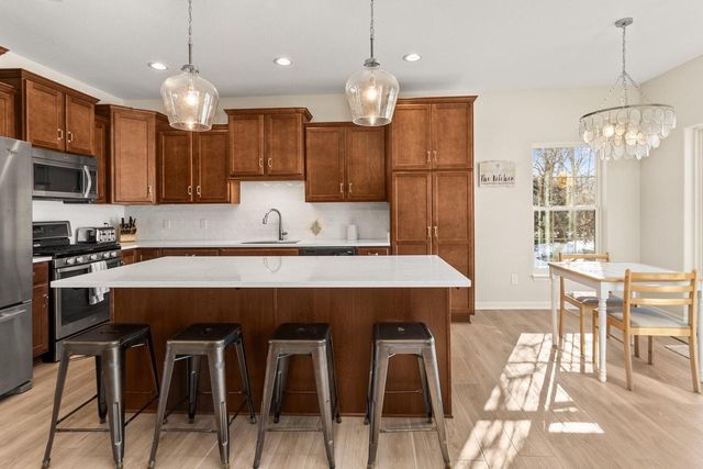 W207N17393 Parkview DRIVE, Jackson, WI 53037