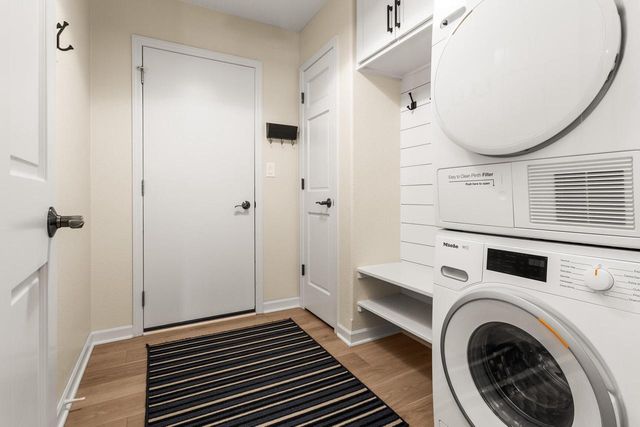 W207N17393 Parkview DRIVE, Jackson, WI 53037