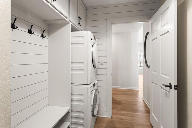 W207N17393 Parkview DRIVE, Jackson, WI 53037