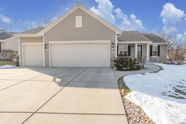 W207N17393 Parkview DRIVE, Jackson, WI 53037