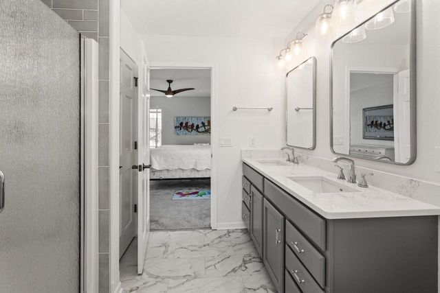 W207N17393 Parkview DRIVE, Jackson, WI 53037