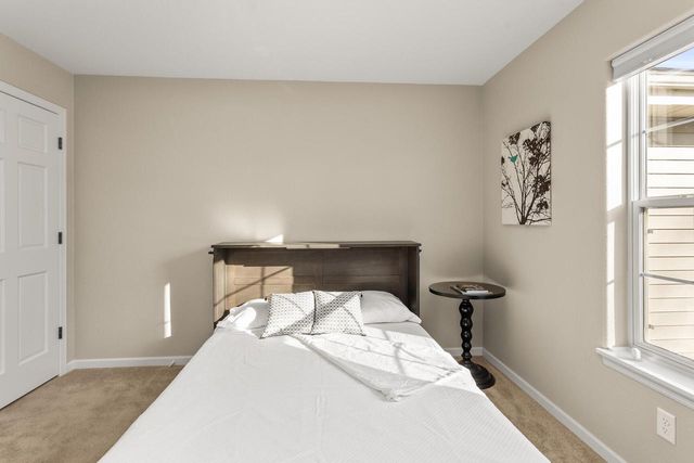 W207N17393 Parkview DRIVE, Jackson, WI 53037