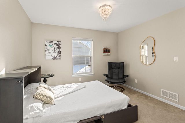 W207N17393 Parkview DRIVE, Jackson, WI 53037