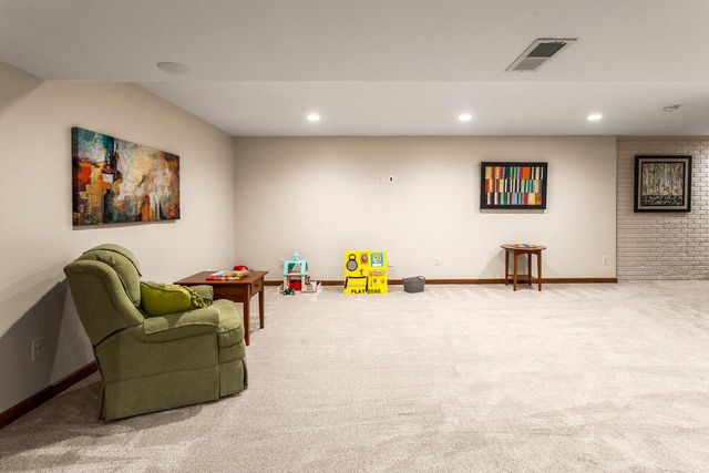 W207N17393 Parkview DRIVE, Jackson, WI 53037