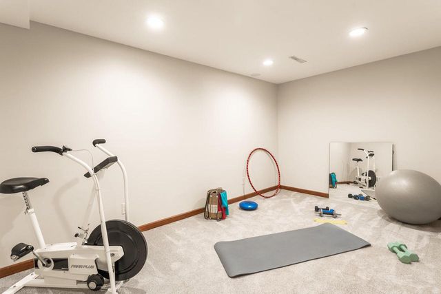 W207N17393 Parkview DRIVE, Jackson, WI 53037