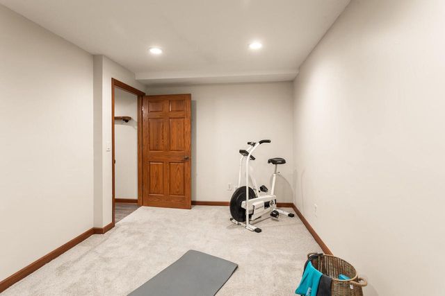 W207N17393 Parkview DRIVE, Jackson, WI 53037