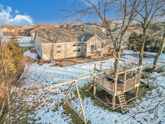 W207N17393 Parkview DRIVE, Jackson, WI 53037