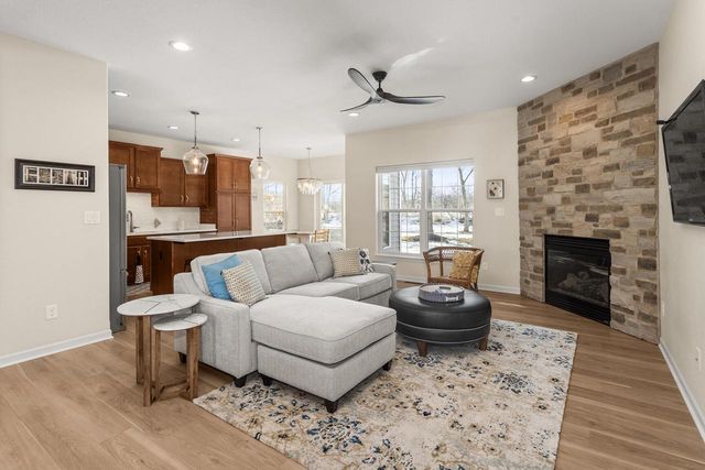 W207N17393 Parkview DRIVE, Jackson, WI 53037