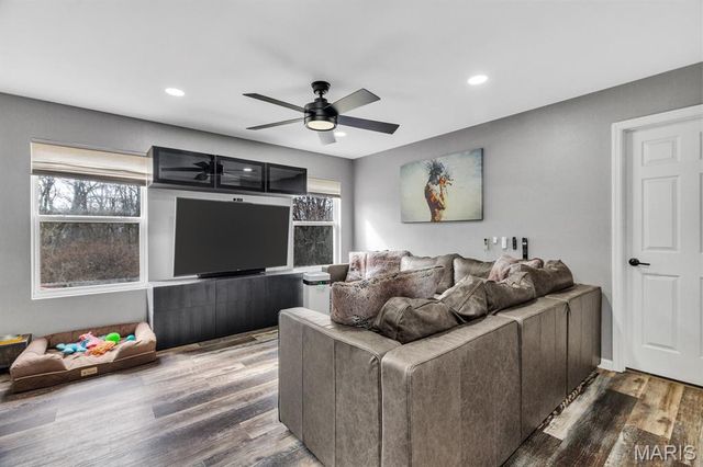 25 Bedford Way, Wentzville, MO 63385