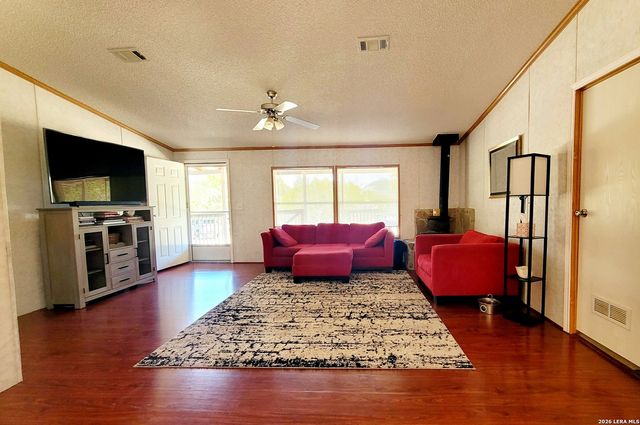 885 Brushy Creek, Lakehills, TX 78063
