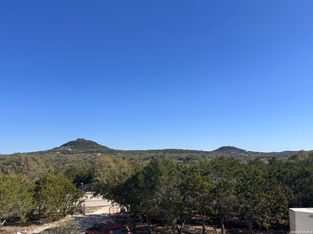 885 Brushy Creek, Lakehills, TX 78063