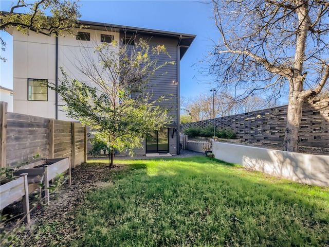 3700 Clawson RD 406, Austin, TX 78704