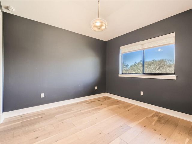 3700 Clawson RD 406, Austin, TX 78704