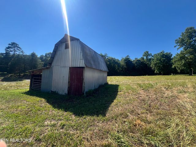 1705 W Brushy Valley Drive, Powell, TN 37849