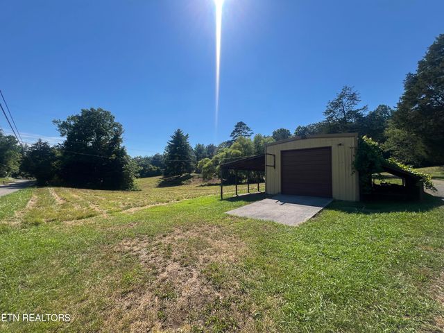 1705 W Brushy Valley Drive, Powell, TN 37849