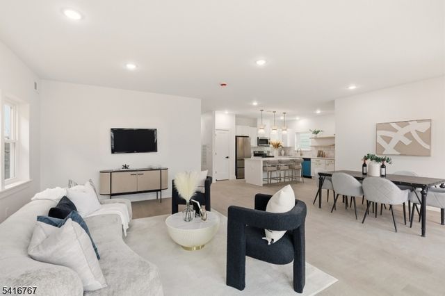 203 Maple Ave, Irvington Twp., NJ 07111