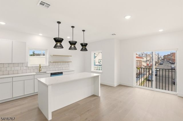 203 Maple Ave, Irvington Twp., NJ 07111