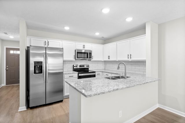301 Longshadow Trl Unit F, Clarksville, TN 37043
