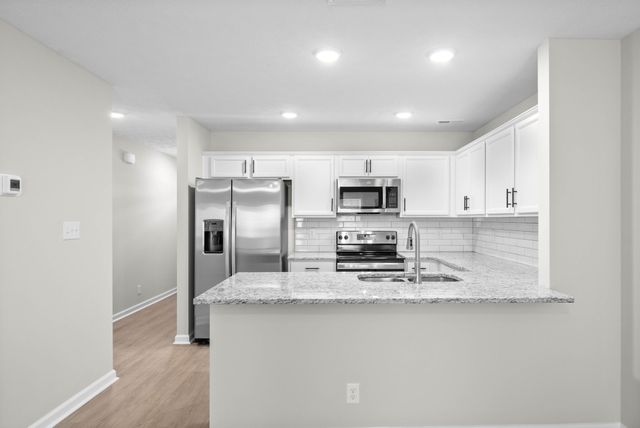 301 Longshadow Trl Unit F, Clarksville, TN 37043