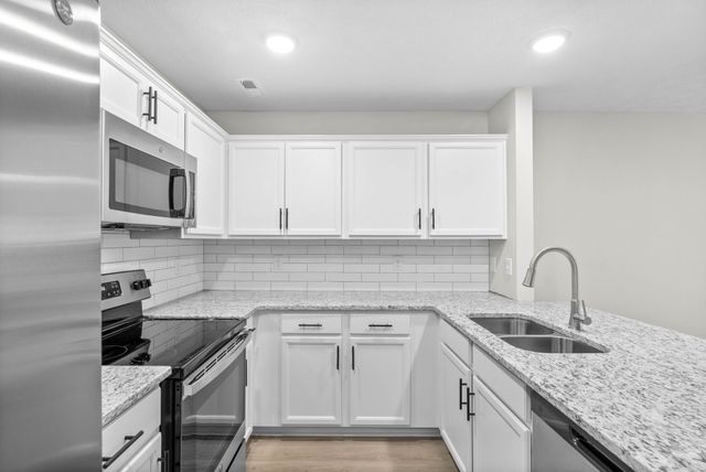 301 Longshadow Trl Unit F, Clarksville, TN 37043