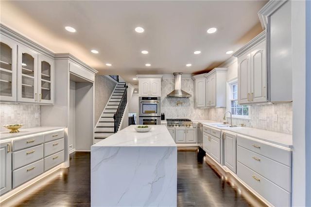 8585 Royal Troon Drive, Duluth, GA 30097