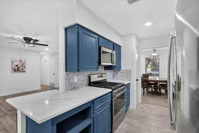 439 Candlelight Avenue, Duncanville, TX 75137