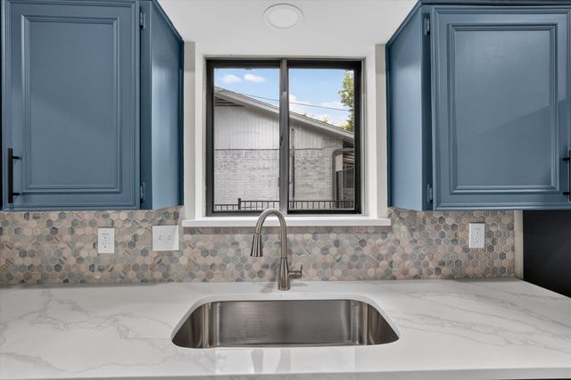 439 Candlelight Avenue, Duncanville, TX 75137